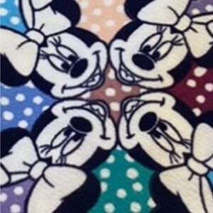 ⭐️ Cute NWT Disney pencil skirt. Never worn.